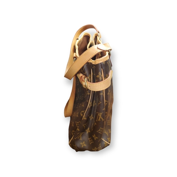 *SOLD* LOUIS VUITTONBatignolles Vertical Monogram Canvas Shoulder Bag - Picture 8 of 13